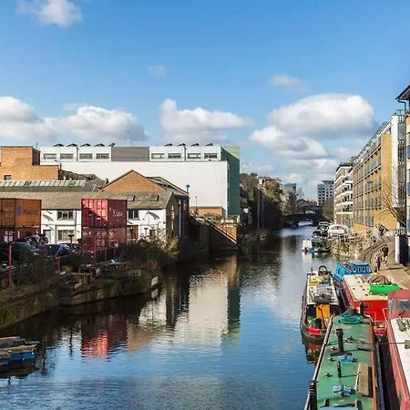 Canal-Side Apartment In Shoreditch Лондон Экстерьер фото